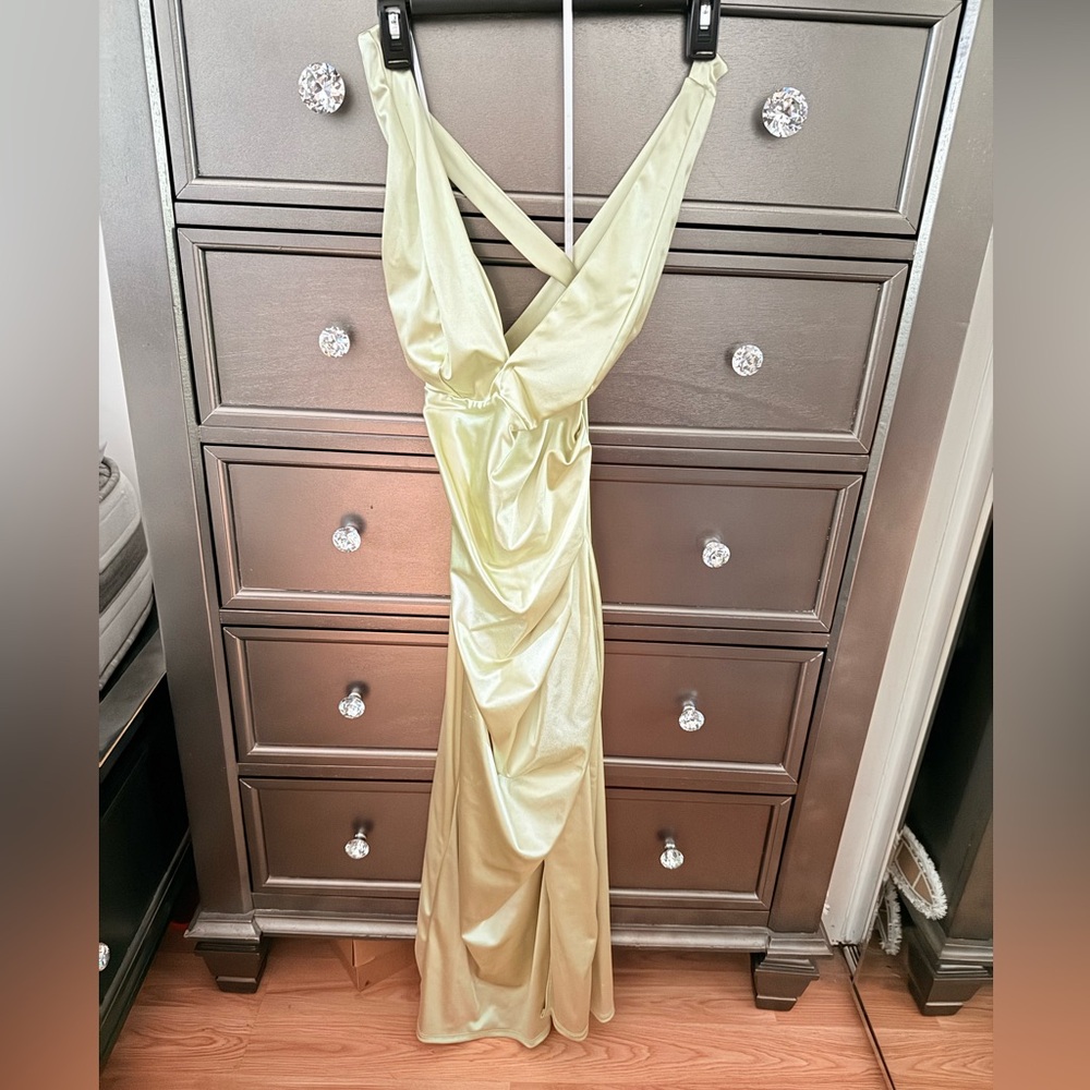 Windsor Shimmering Gold Backless Dress
